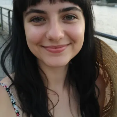 Элене, 23